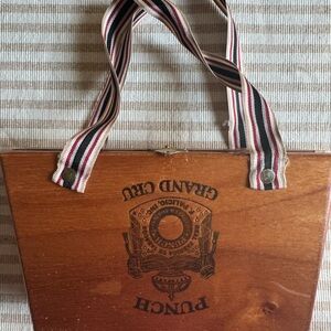 Wooden cigar Bag with Striped Handles